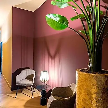 W Kitchen & Private Bathroom 2p 3* Breda