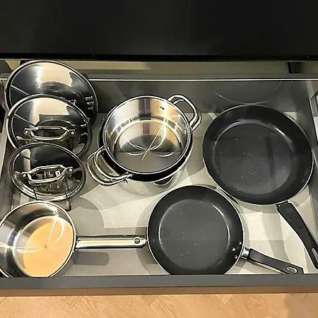 Hotel W Kitchen & Private Bathroom 2p