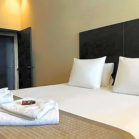 Hotel W Kitchen & Private Bathroom 2p