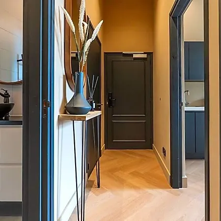 Hotel W Kitchen & Private Bathroom 2p 3*