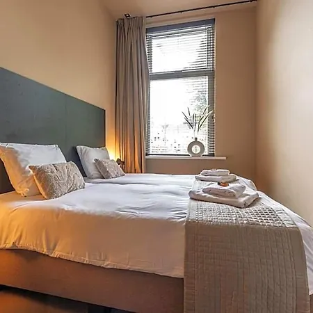 Hotel W Kitchen & Private Bathroom 2p